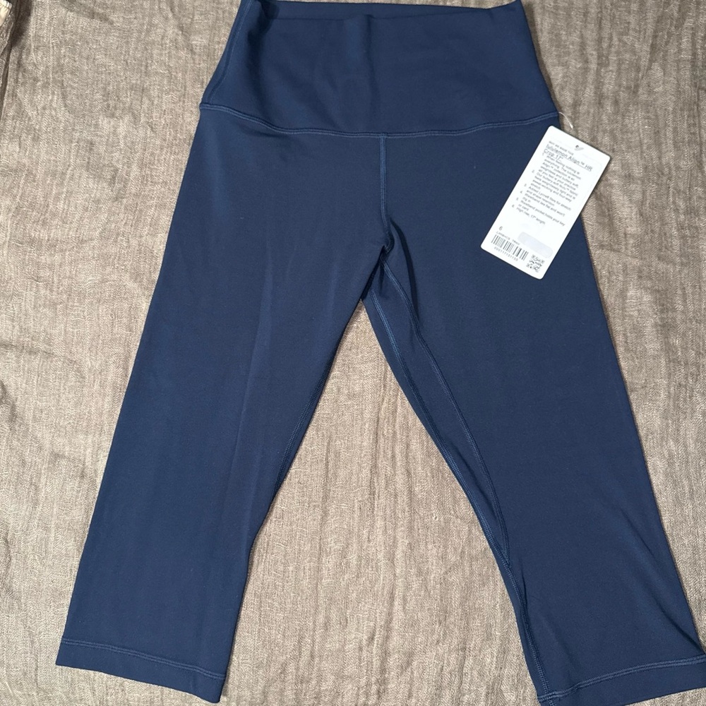 Lululemon Cropped Align Leggings 17” (NWT)